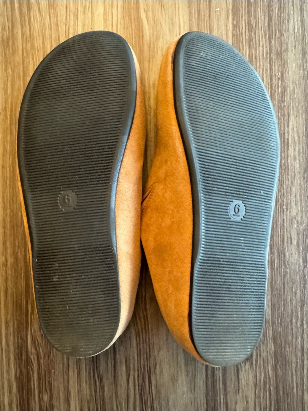 Universal Thread Women’s Tan Suede Slip-On Mules - Picture 4 of 8